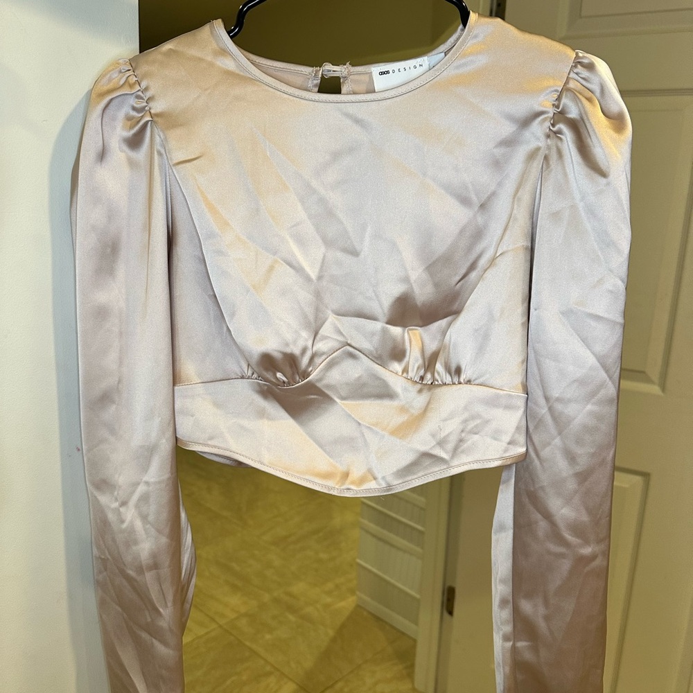 Elegant Champagne Long Sleeve Women's Crop Top